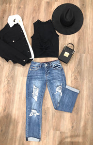 Distressed Boyfriend Jeans